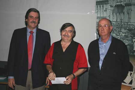 Neftal� en la entrega de Trofeos con el Presidente del Vaguada y Florentino Carrera